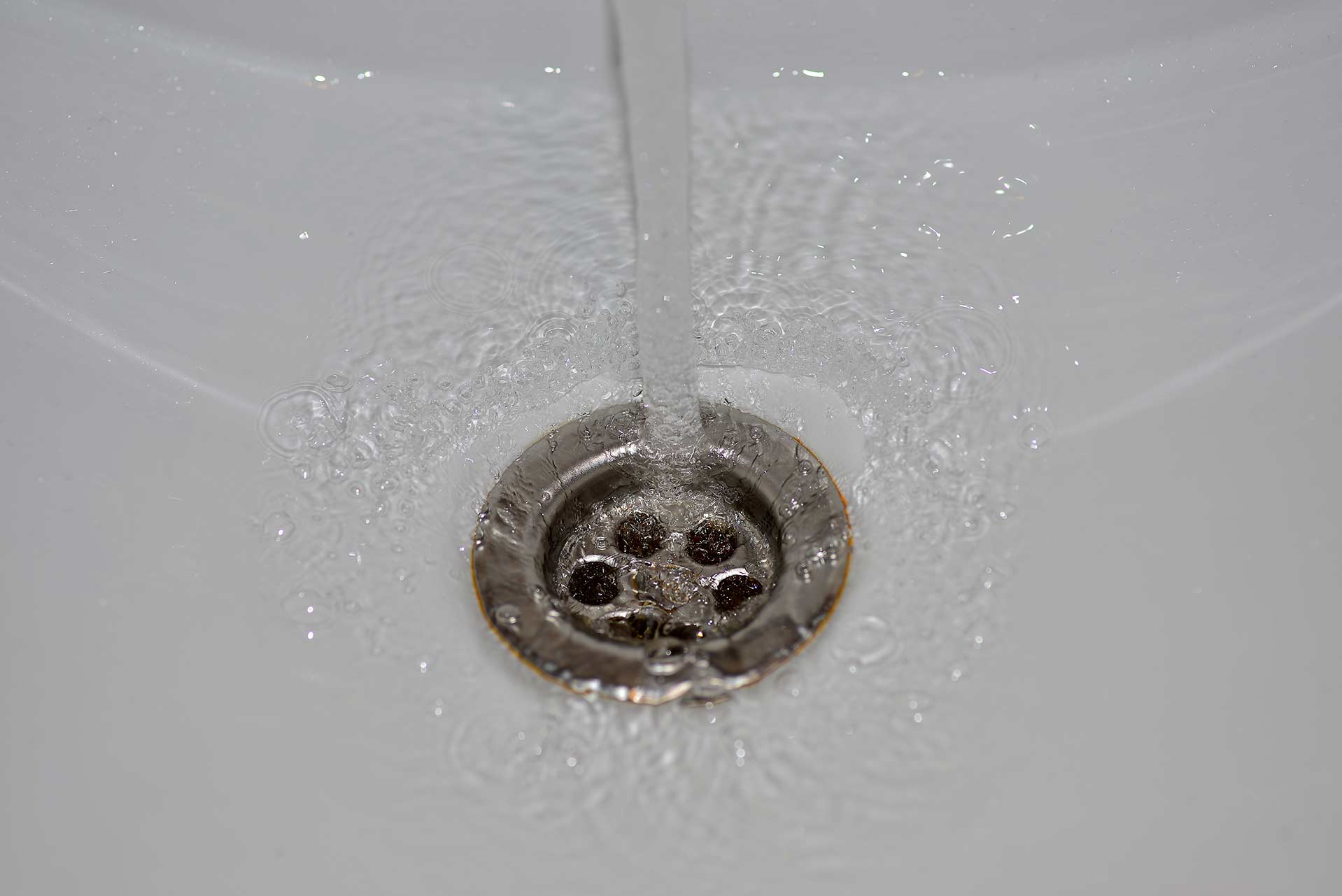 A2B Drains provides services to unblock blocked sinks and drains for properties in Hawkwell.